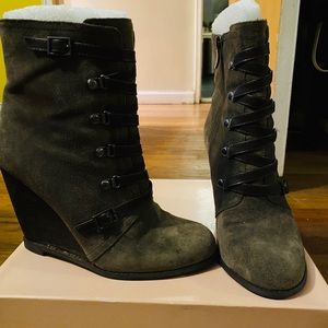 BCBG BOOTS